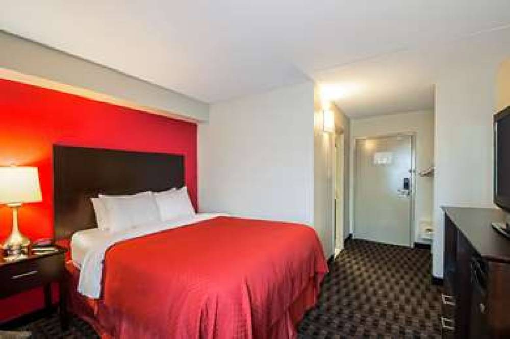 Quality Inn Near Potomac Mills 4
