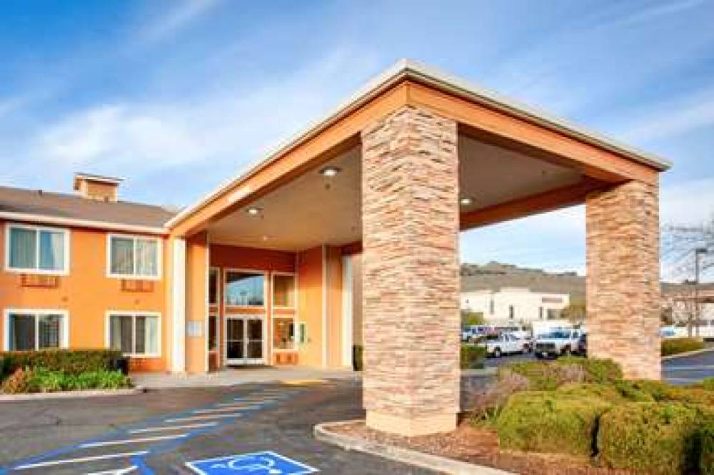 QUALITY INN NEAR SIX FLAGS DISCOVER 2