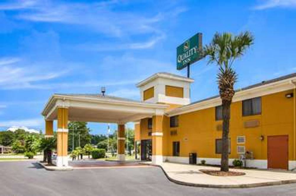 QUALITY INN NEAR UNIVERSITY OF MOBI 9