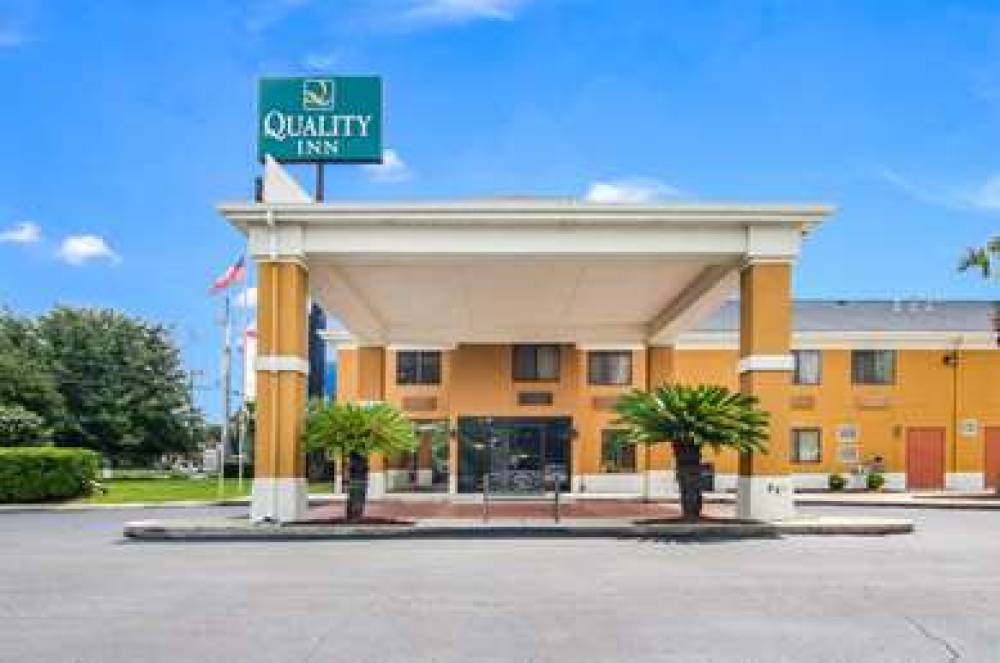 QUALITY INN NEAR UNIVERSITY OF MOBI 10