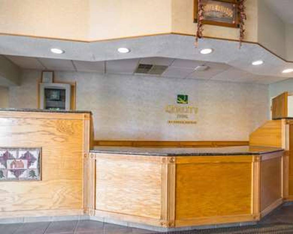Quality Inn New Columbia-Lewisburg 4