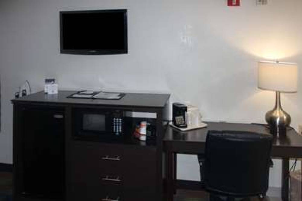 QUALITY INN NORTH VERNON 8