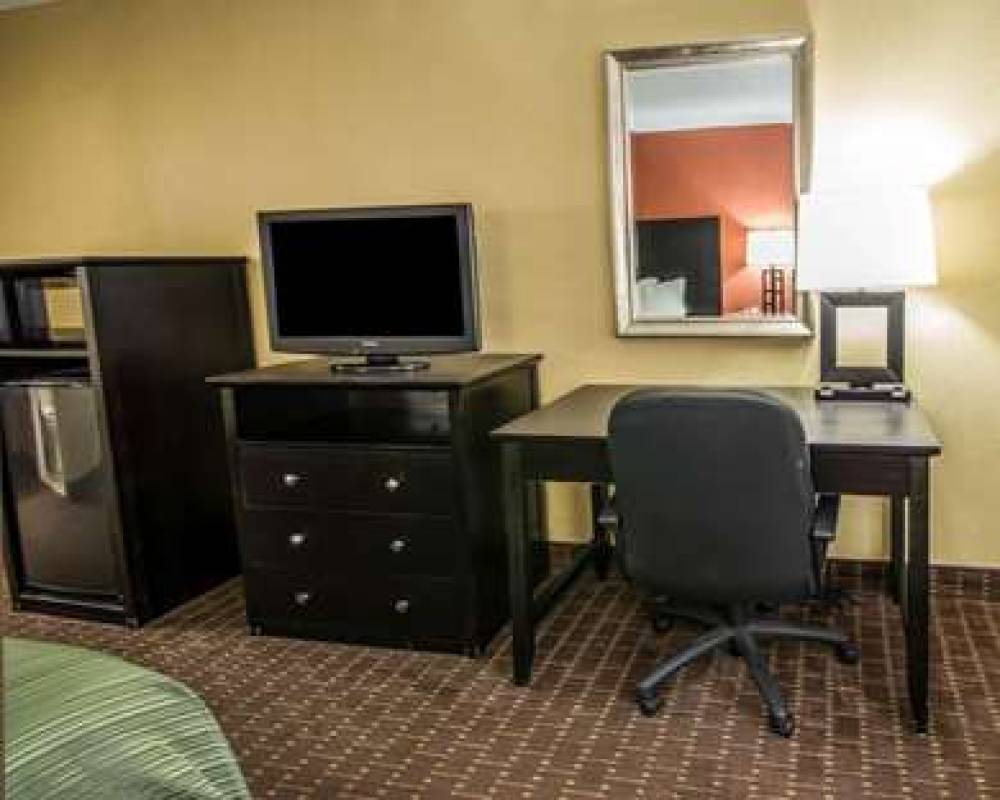 Quality Inn Orange City 8