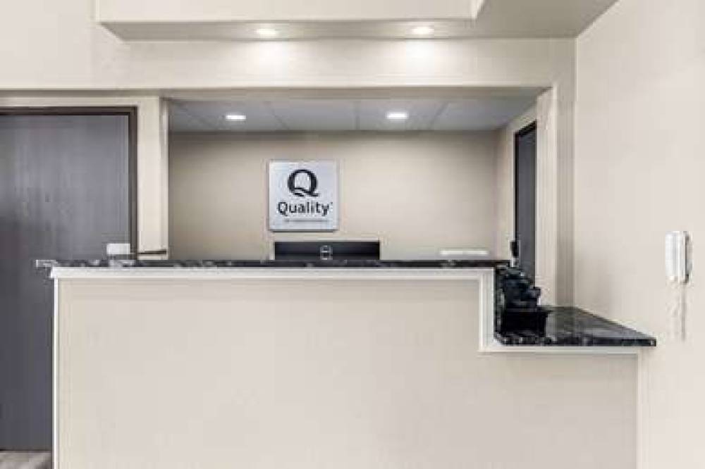 QUALITY INN OSKALOOSA 7