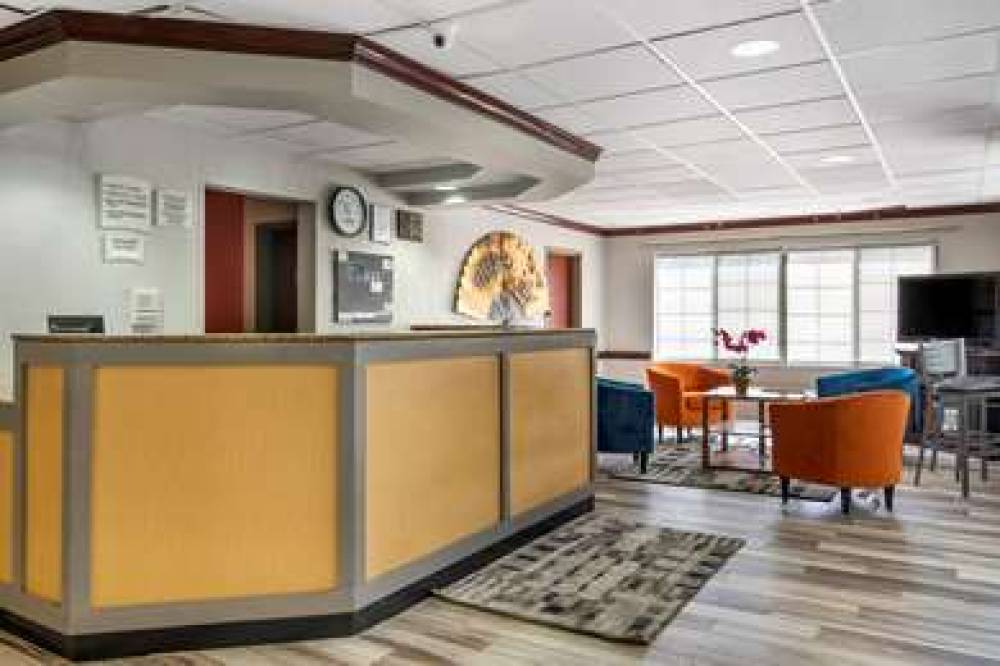 QUALITY INN OVERLAND PARK KANSAS CI 4