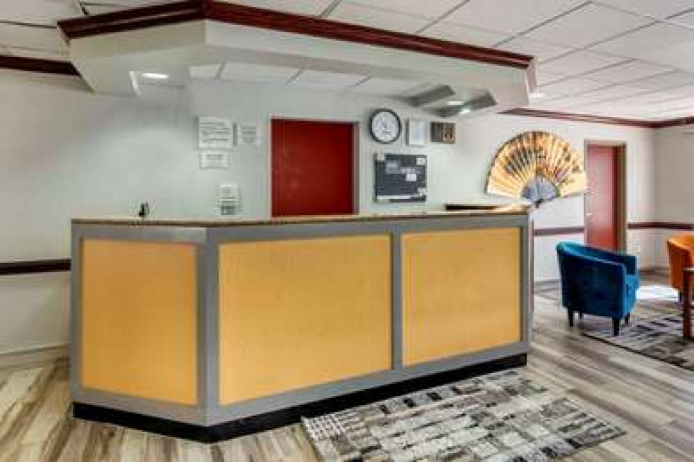 QUALITY INN OVERLAND PARK KANSAS CI 5