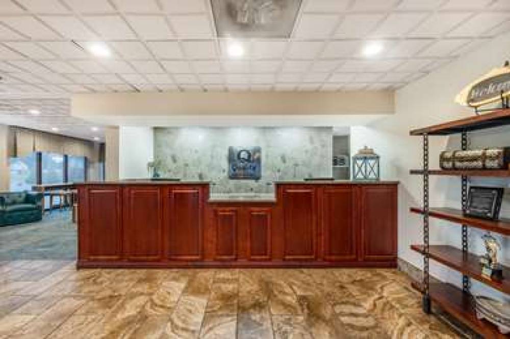 QUALITY INN PARIS 5