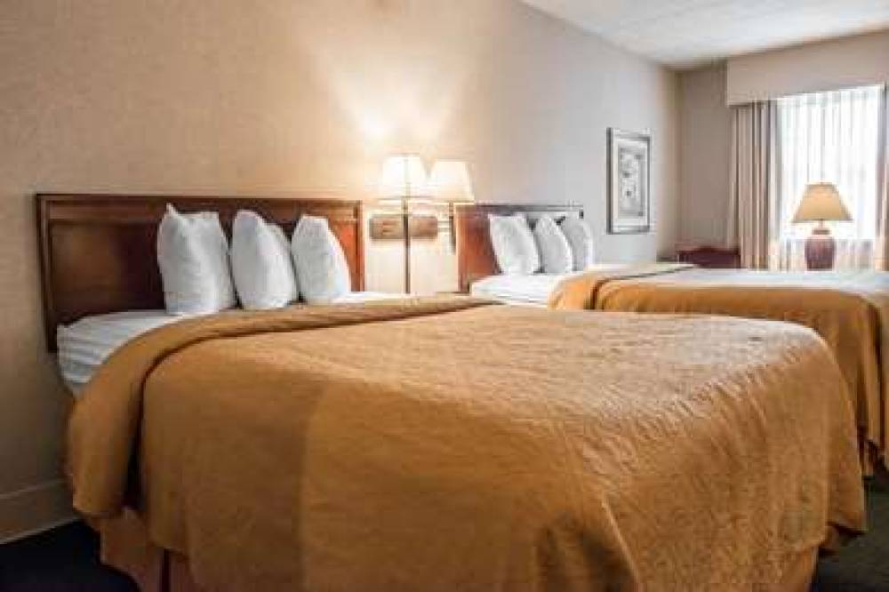 Quality Inn Pittsburgh Airport 7