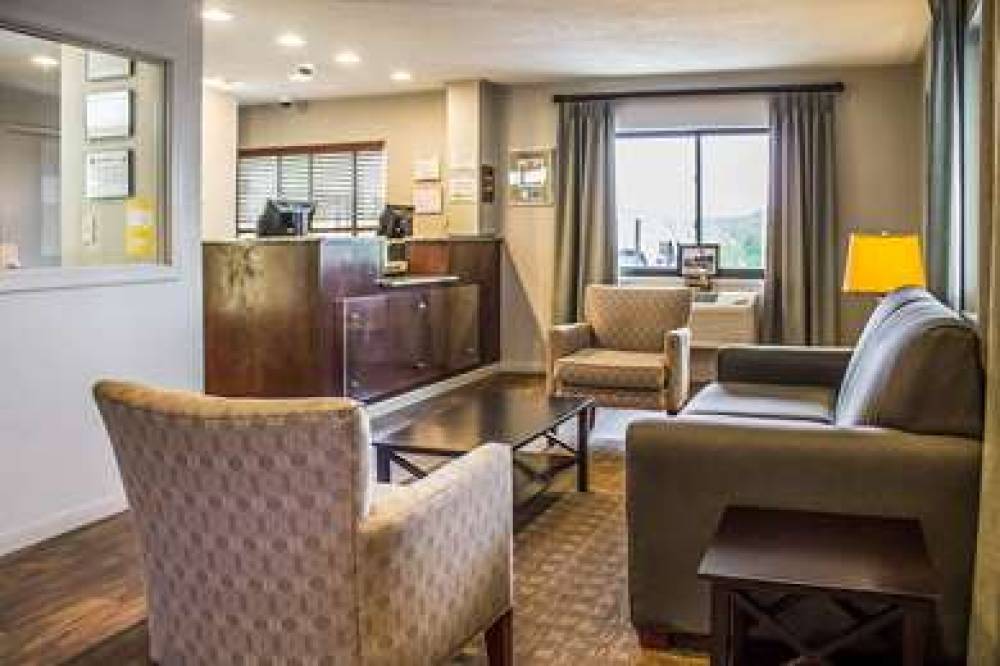 Quality Inn 6