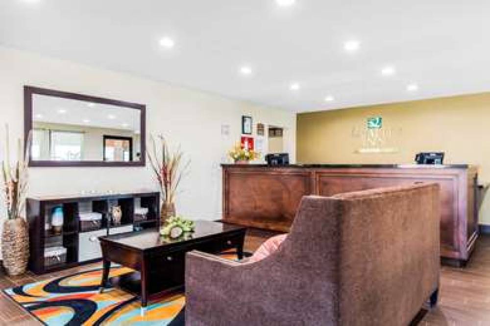 Quality Inn 6