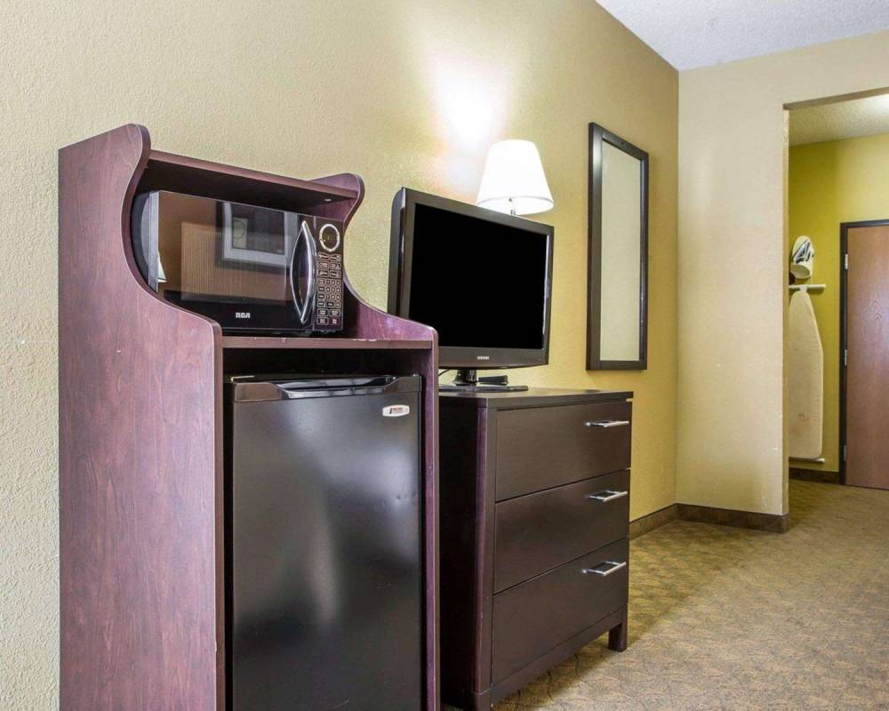 Quality Inn 3