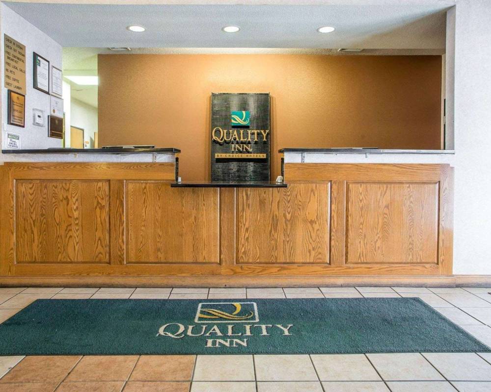 Quality Inn 4
