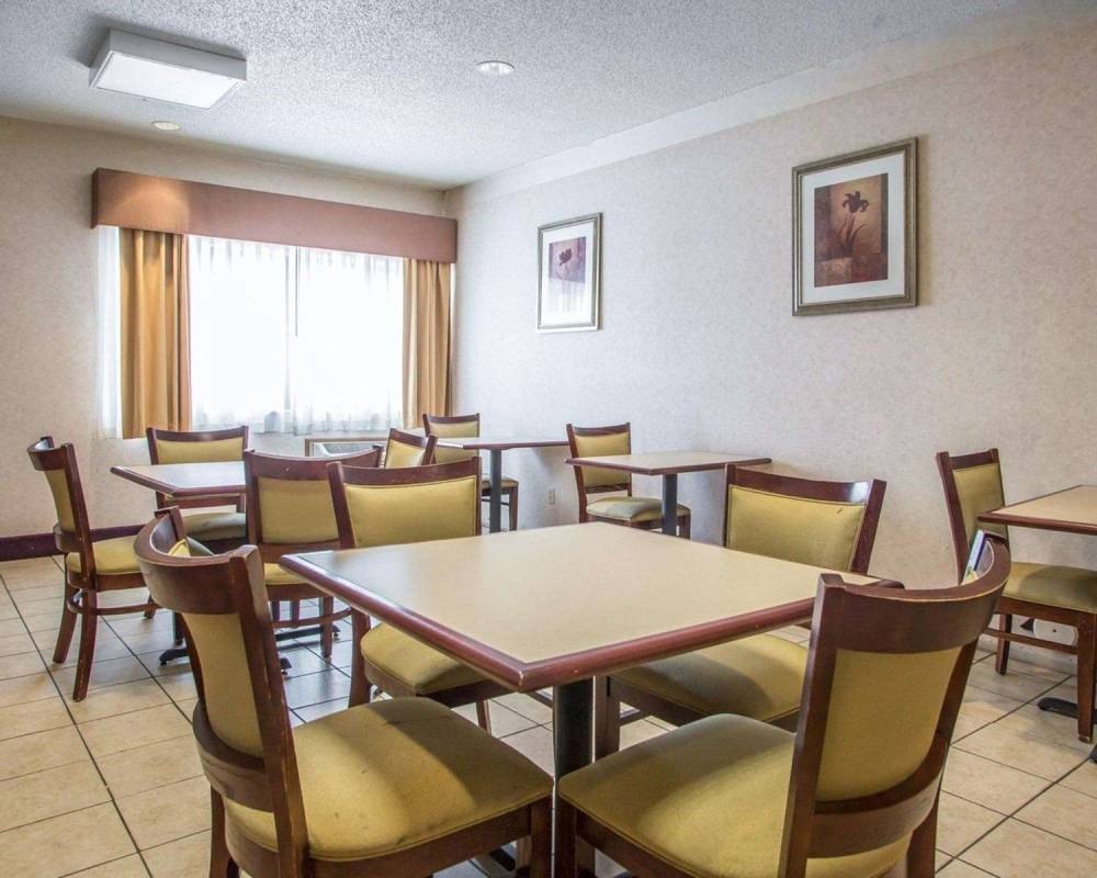 Quality Inn 8