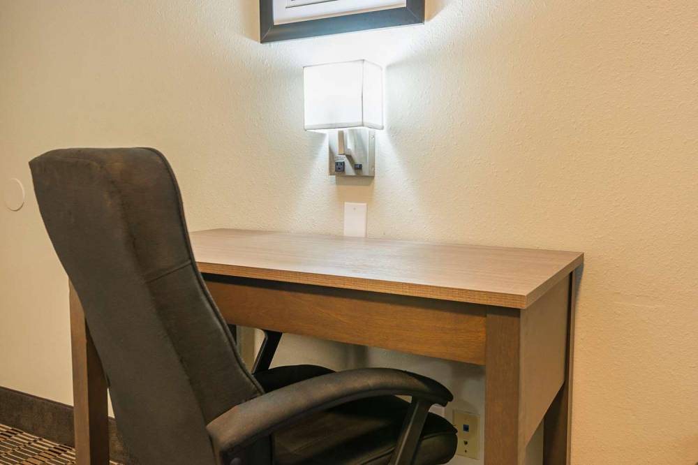 Quality Inn 5