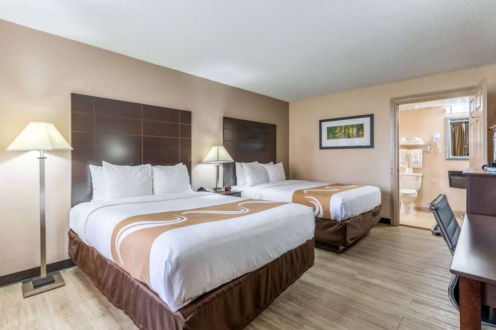 Quality Inn 8