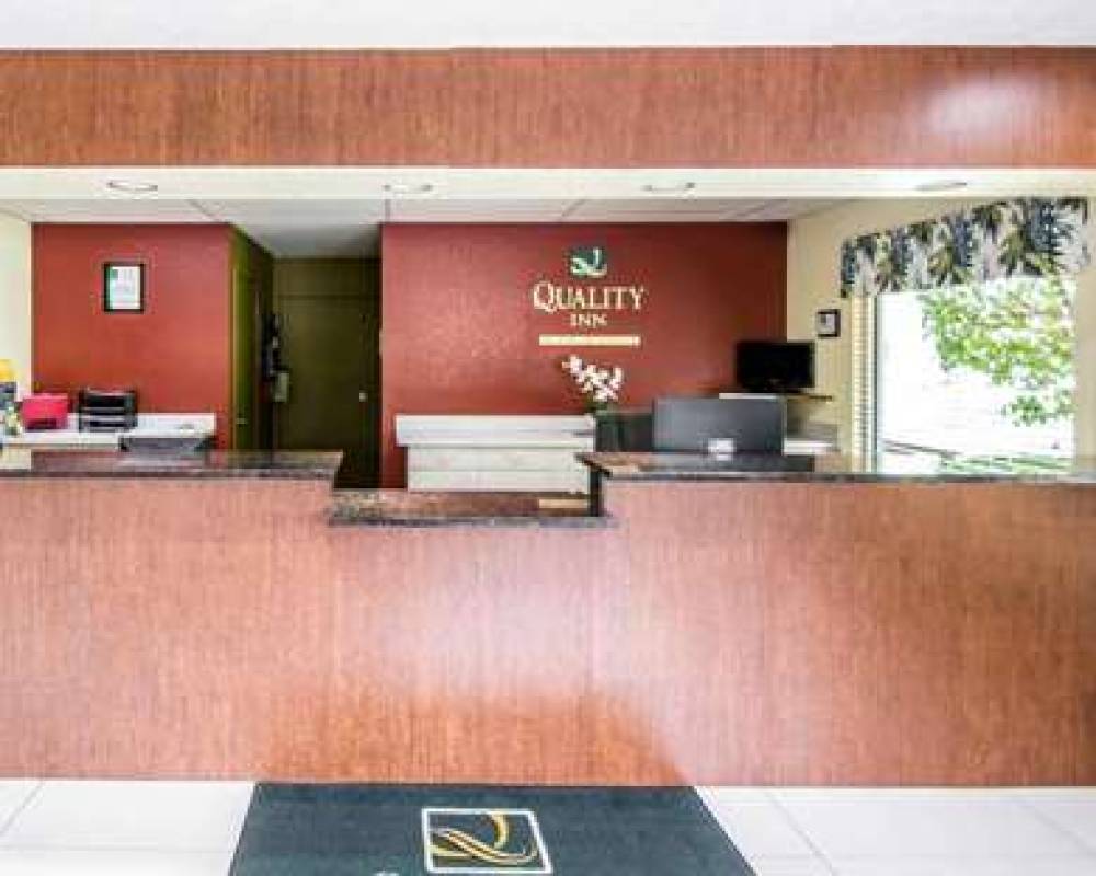 Quality Inn Sarasota I-75 4