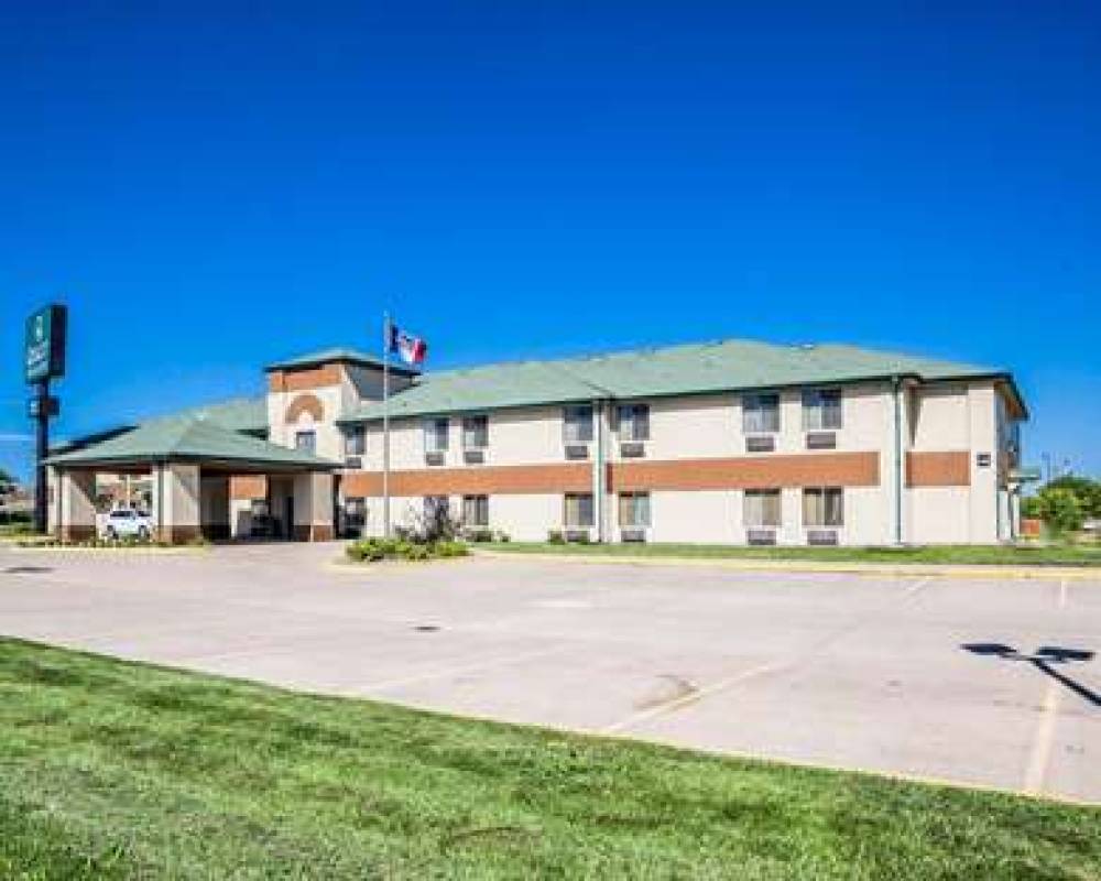 Quality Inn & Suites Altoona - Des Moines 2