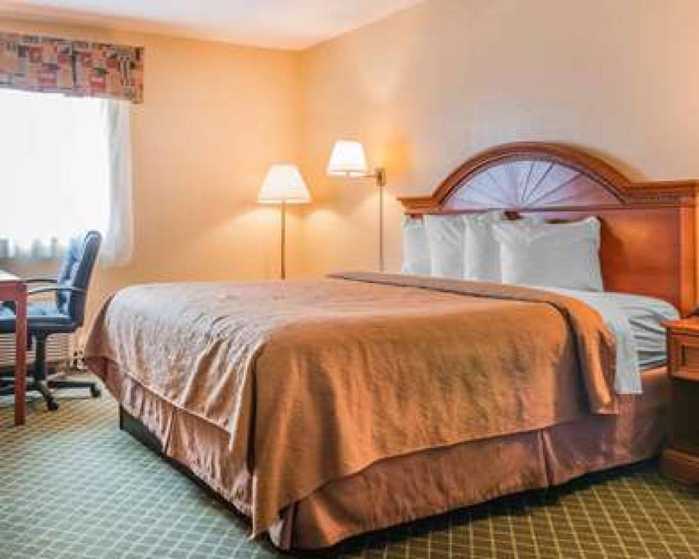 QUALITY INN & SUITES DETROIT METRO 6