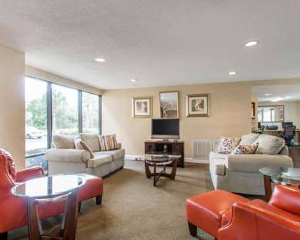 Quality Inn & Suites 7