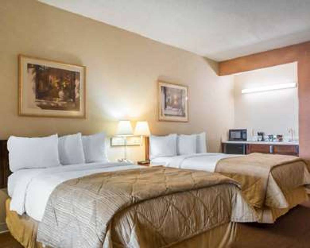 Quality Inn & Suites 10