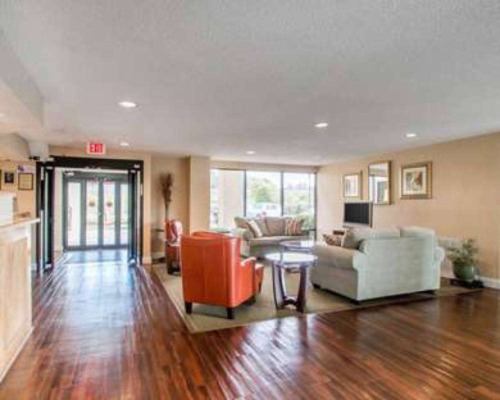 Quality Inn & Suites 4