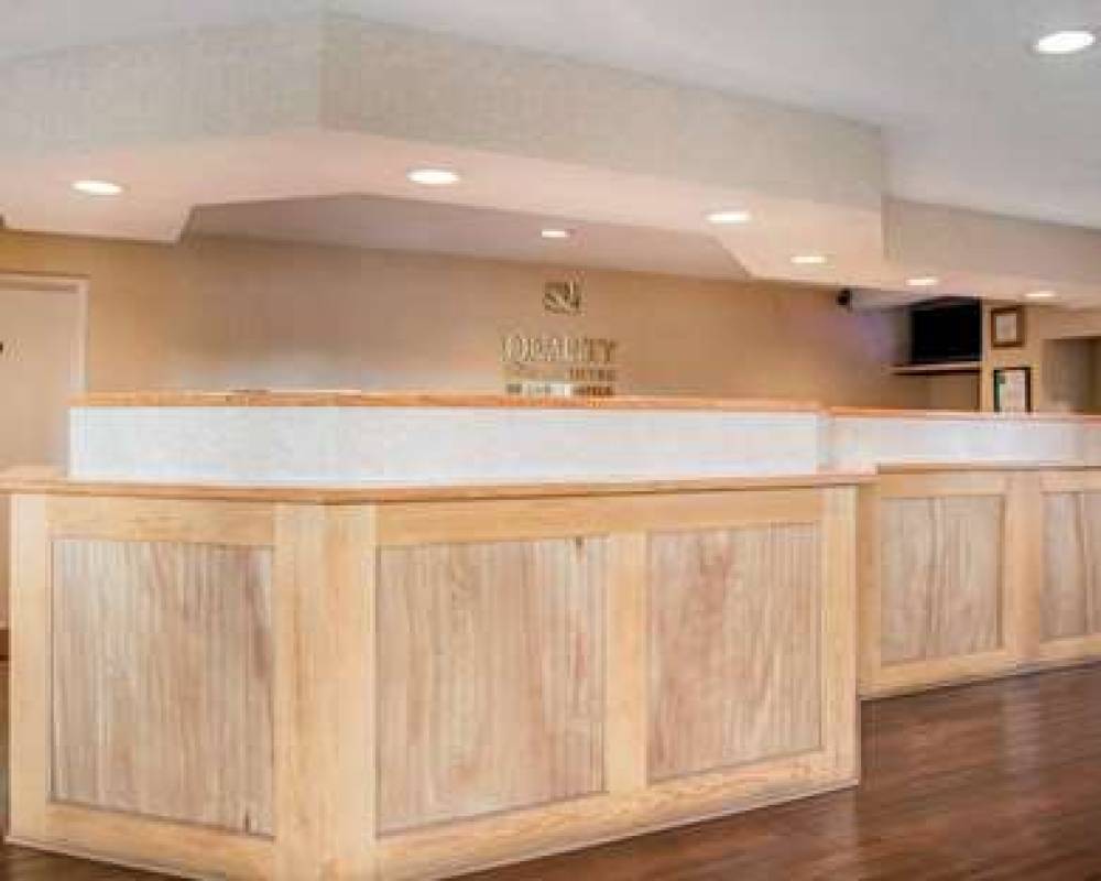 Quality Inn & Suites 6