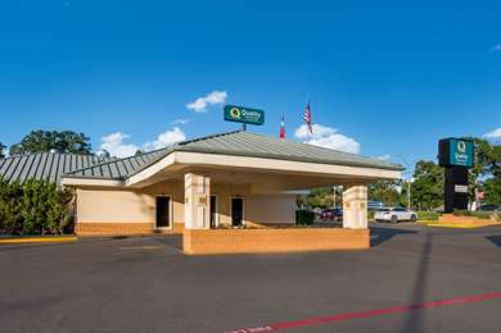 Quality Inn & Suites 1