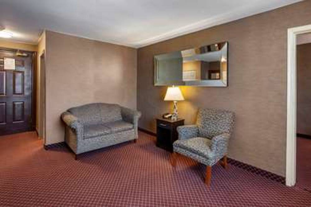QUALITY INN TORONTO AIRPORT 3