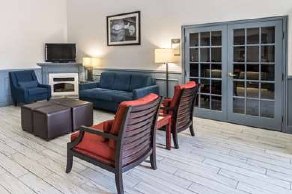 QUALITY SUITES BURLESON - FT. WORTH 8