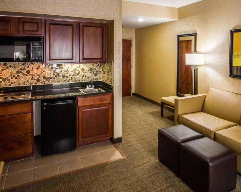 QUALITY SUITES NYC GATEWAY 6