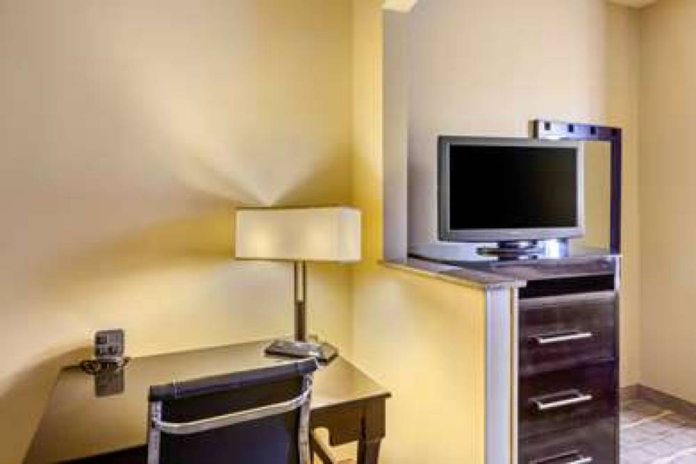 QUALITY SUITES SHERMAN 10