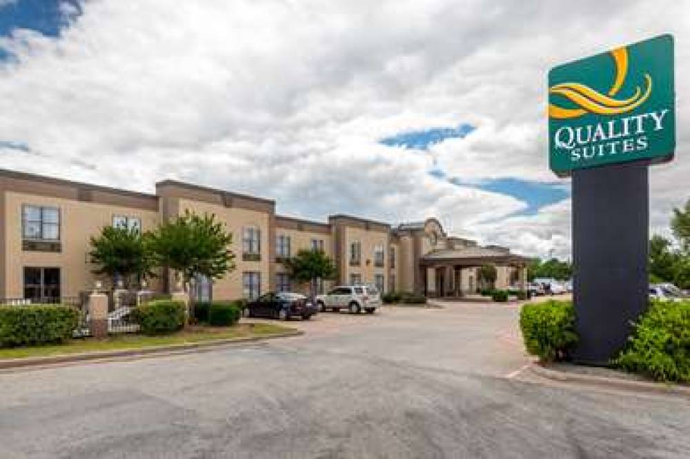 QUALITY SUITES SHERMAN 2