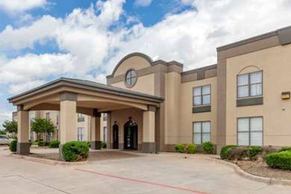 QUALITY SUITES SHERMAN 1