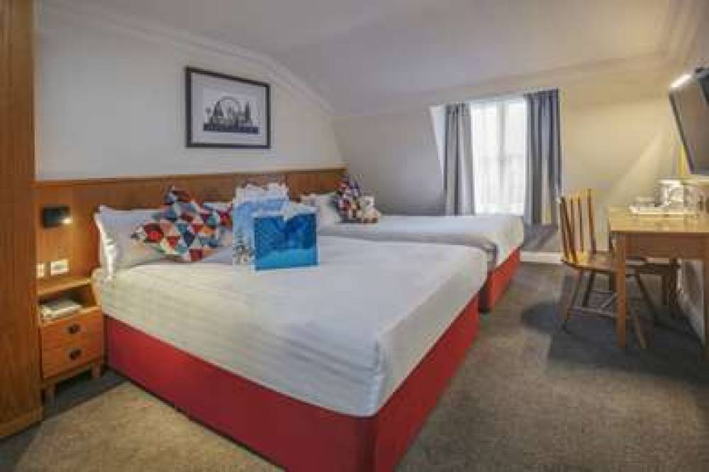 QUEENSWAY HOTEL 8
