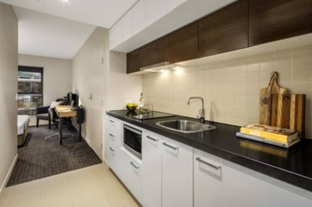 QUEST DOCKLANDS 10