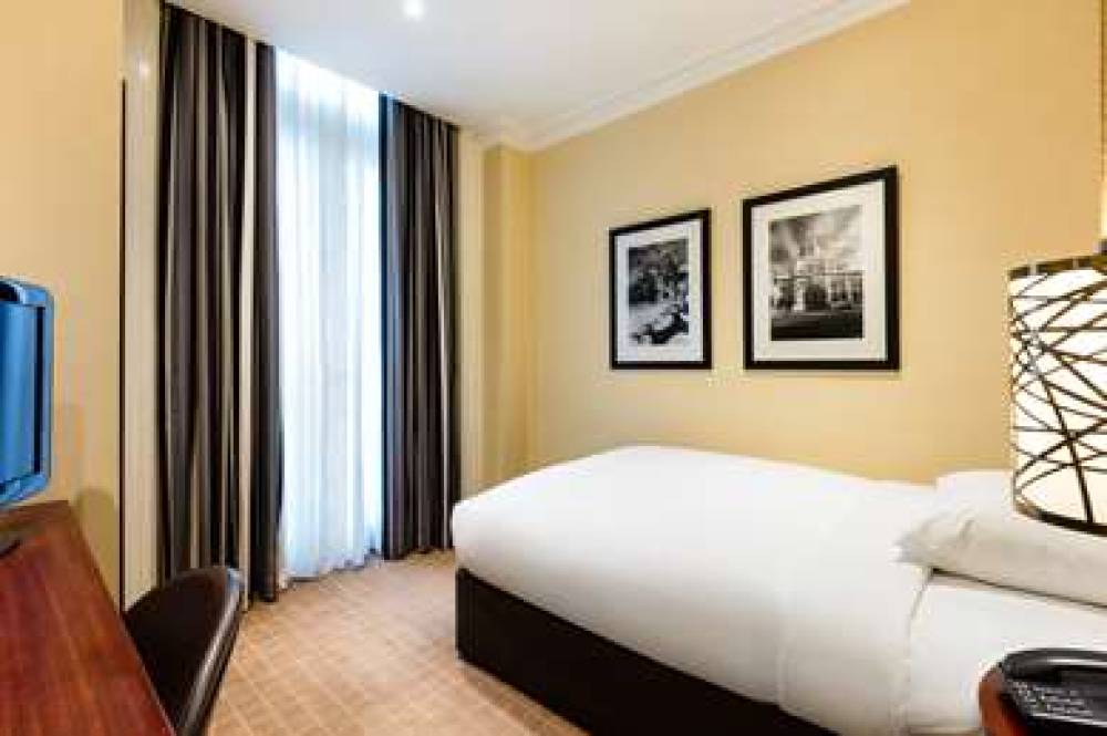 RADISSON BLU HOTEL, LONDON SOUTH KE 8