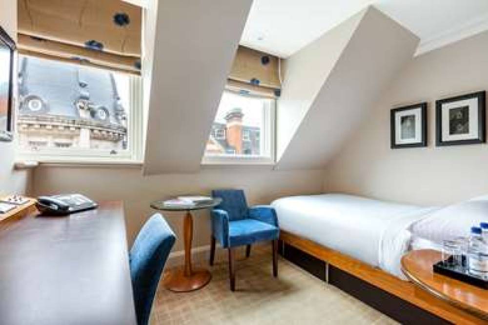 RADISSON BLU LON TOTTENHAM COURT 7