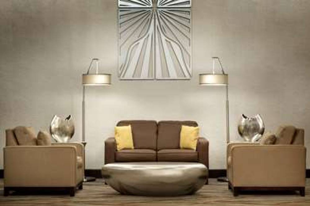 RADISSON HOTEL AKRON-FAIRLAWN 3