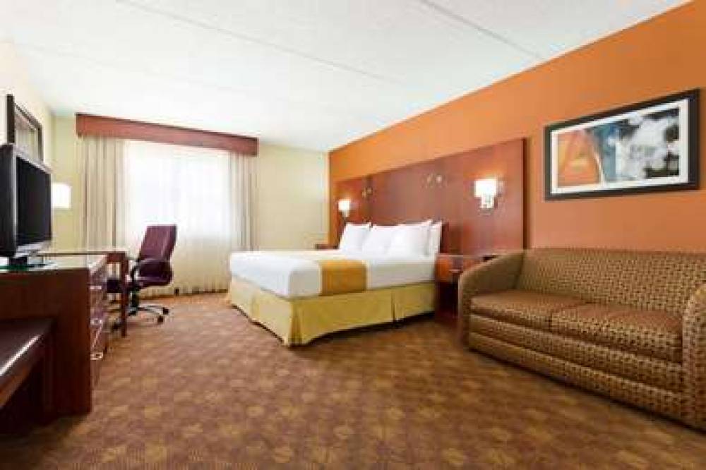 RADISSON HOTEL AKRON-FAIRLAWN 9