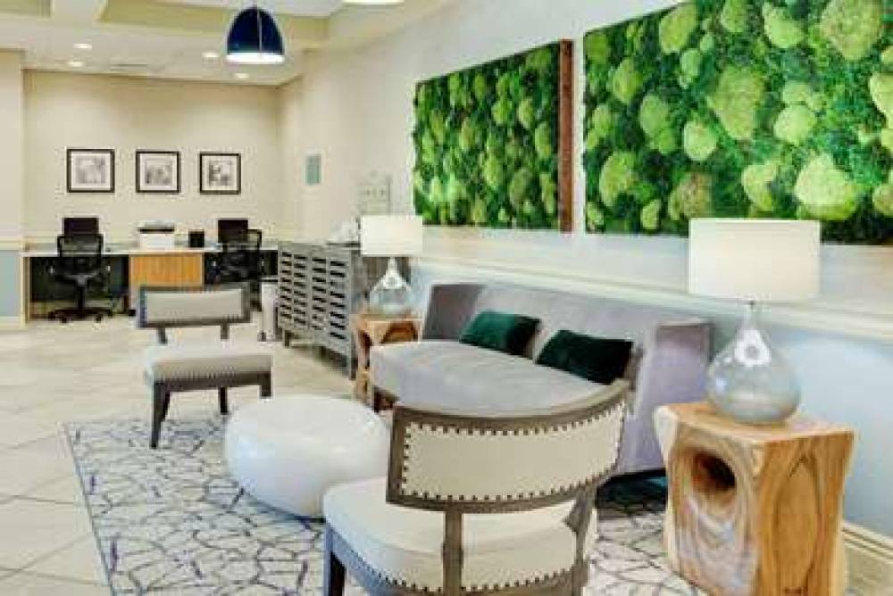 RADISSON HOTEL FREEHOLD 8