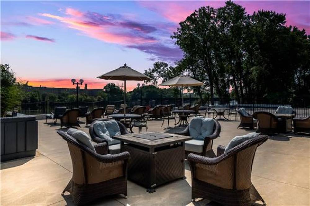 Radisson Hotel Grand Rapids Riverfr