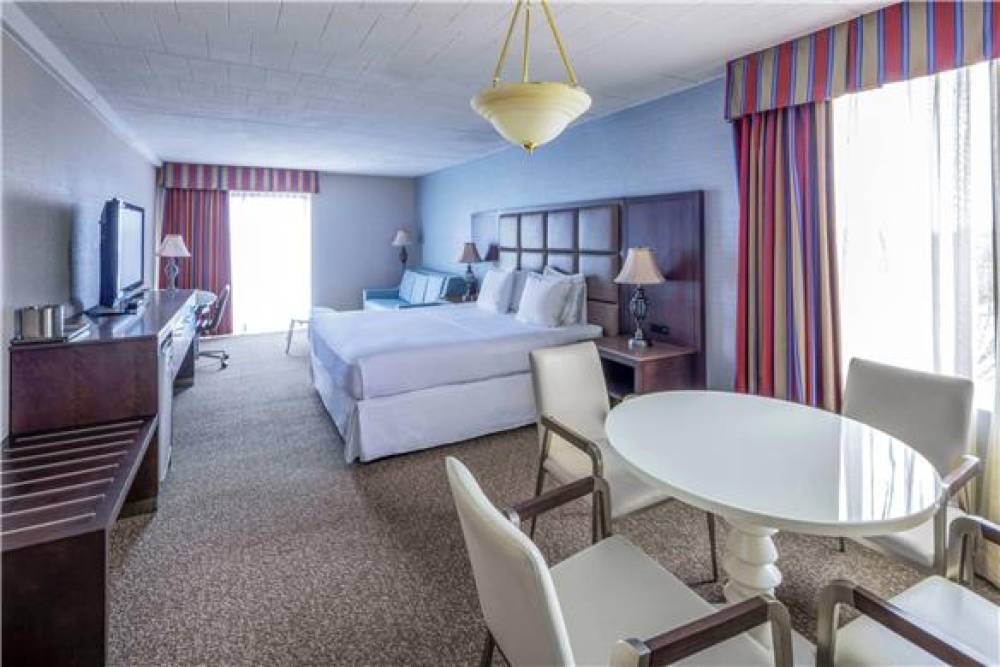 RADISSON HOTEL HAUPPAUGE-LONG ISLAN 1