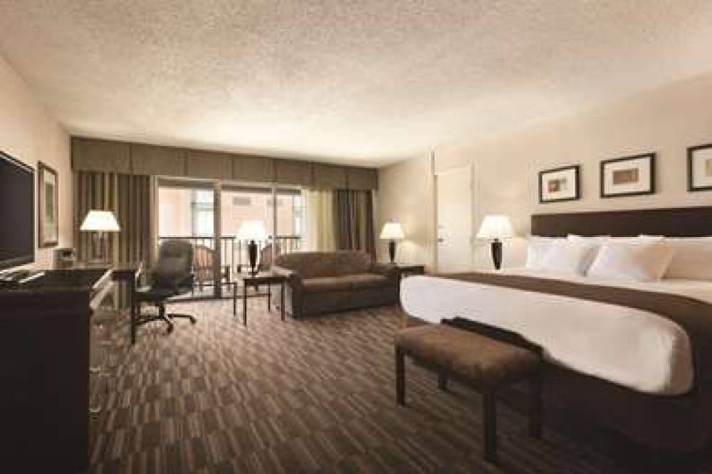 RADISSON HOTEL LOUISVILLE NORTH 9