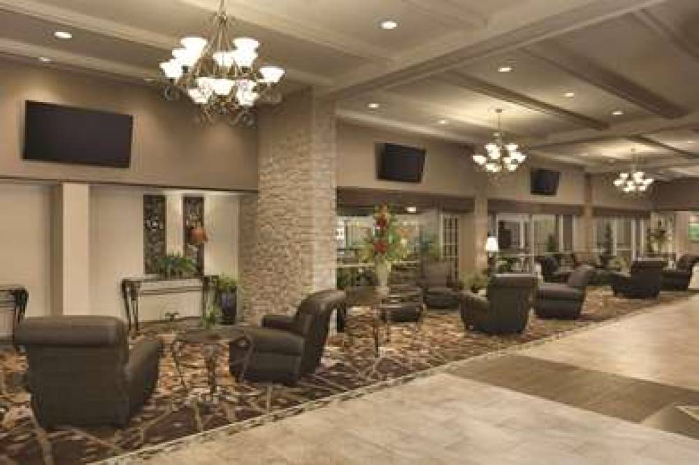 RADISSON HOTEL LOUISVILLE NORTH 4