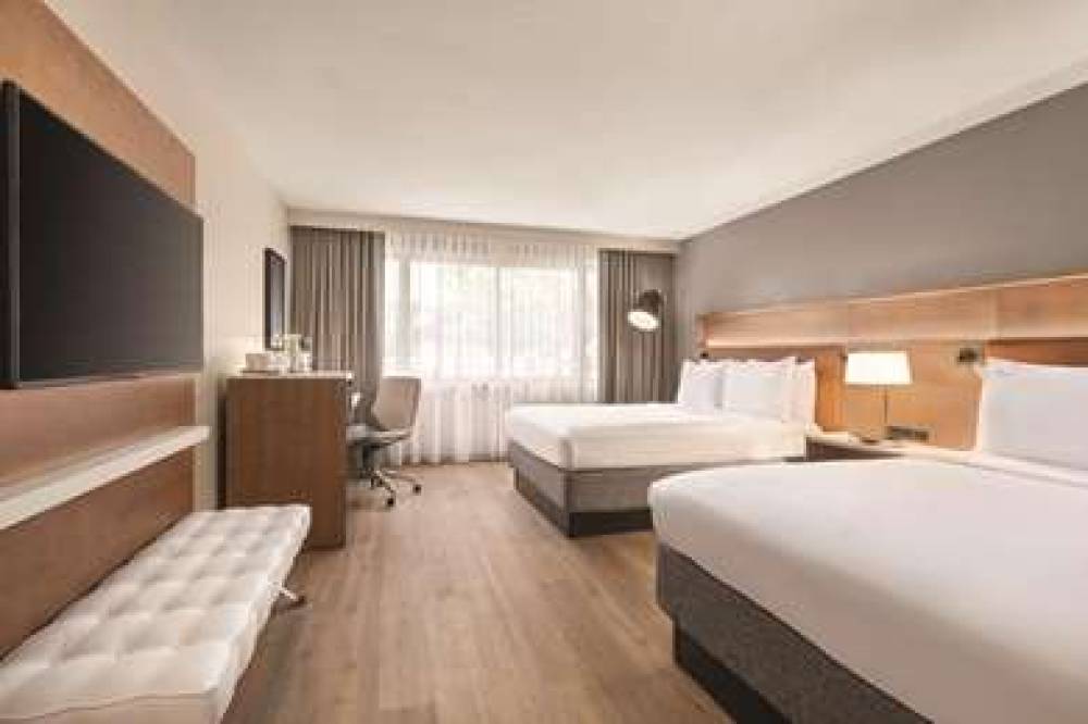 RADISSON HOTEL PHOENIX AIRPORT 1