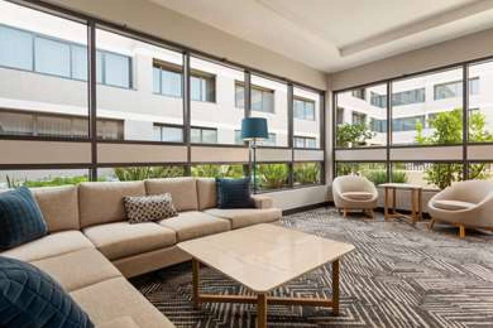 RADISSON HOTEL SUNNYVALE - SILICON 6