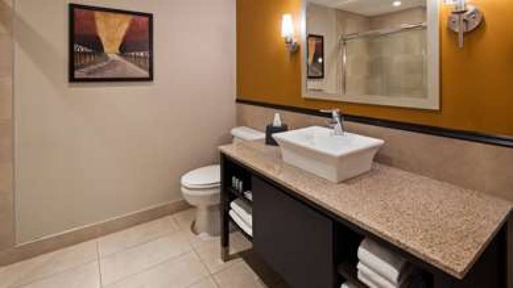 RADISSON HOTEL MONTREAL AIRPORT 1