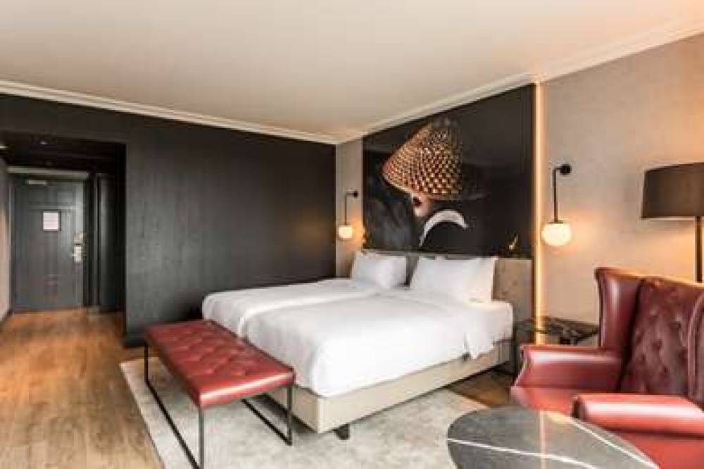 RADISSON RED LONDON HEATHROW 3