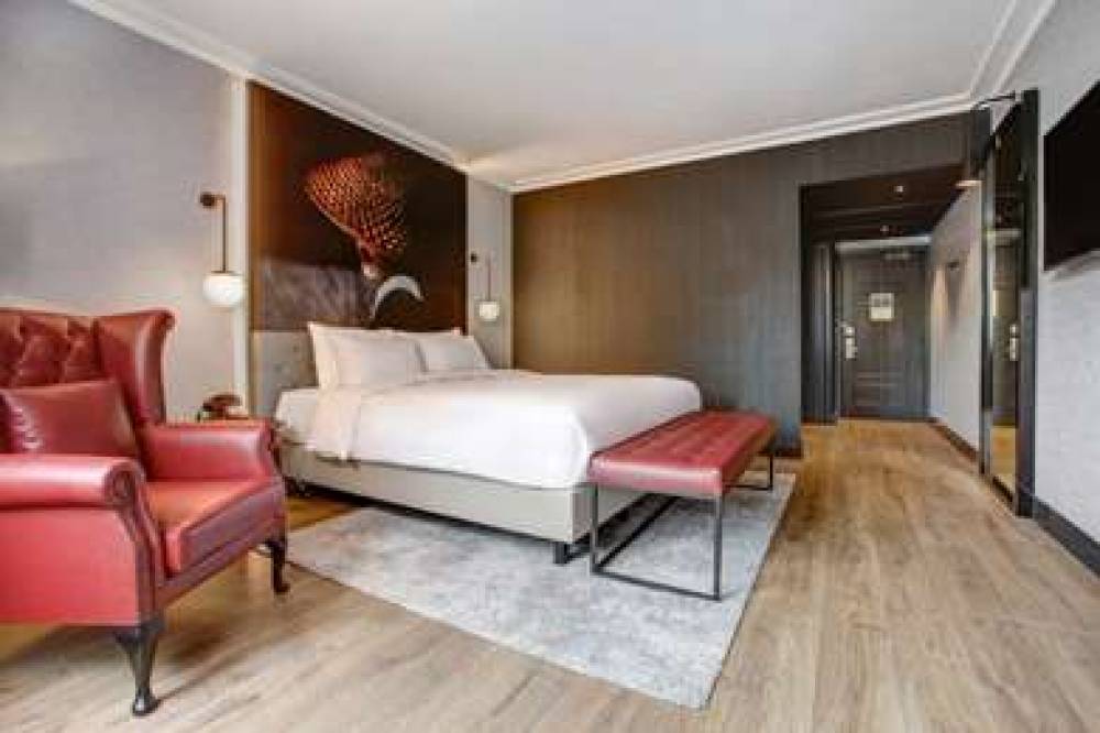 RADISSON RED LONDON HEATHROW 2