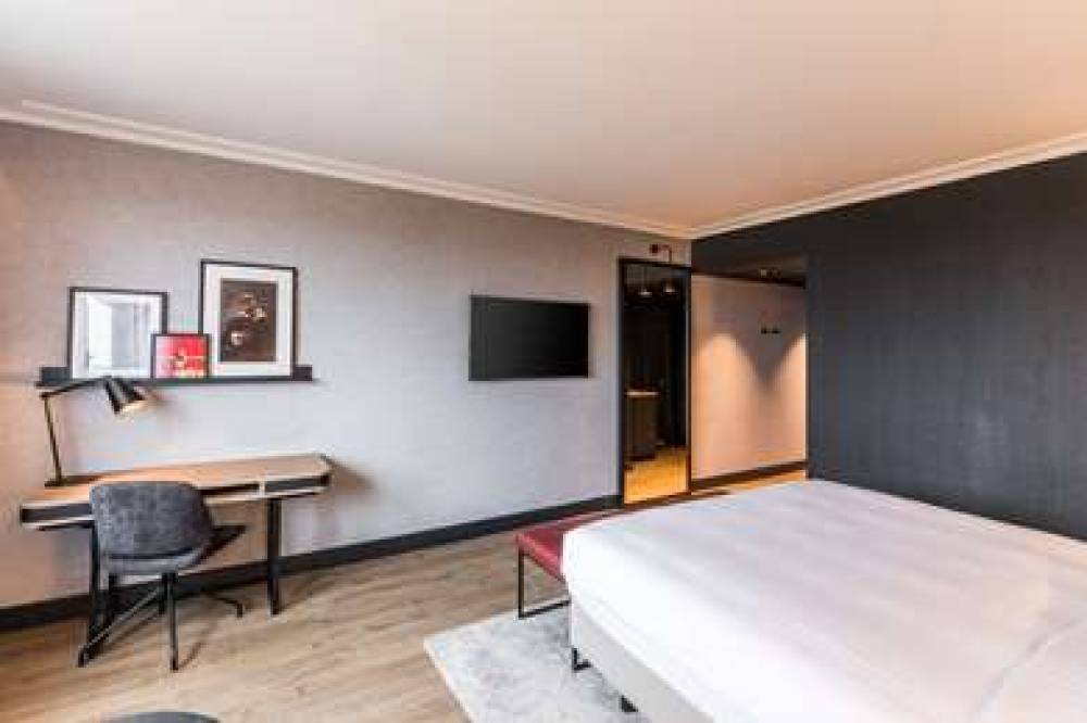 RADISSON RED LONDON HEATHROW 8